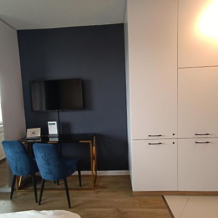 Warsaw To Be - Blue Apartment Bagian luar foto